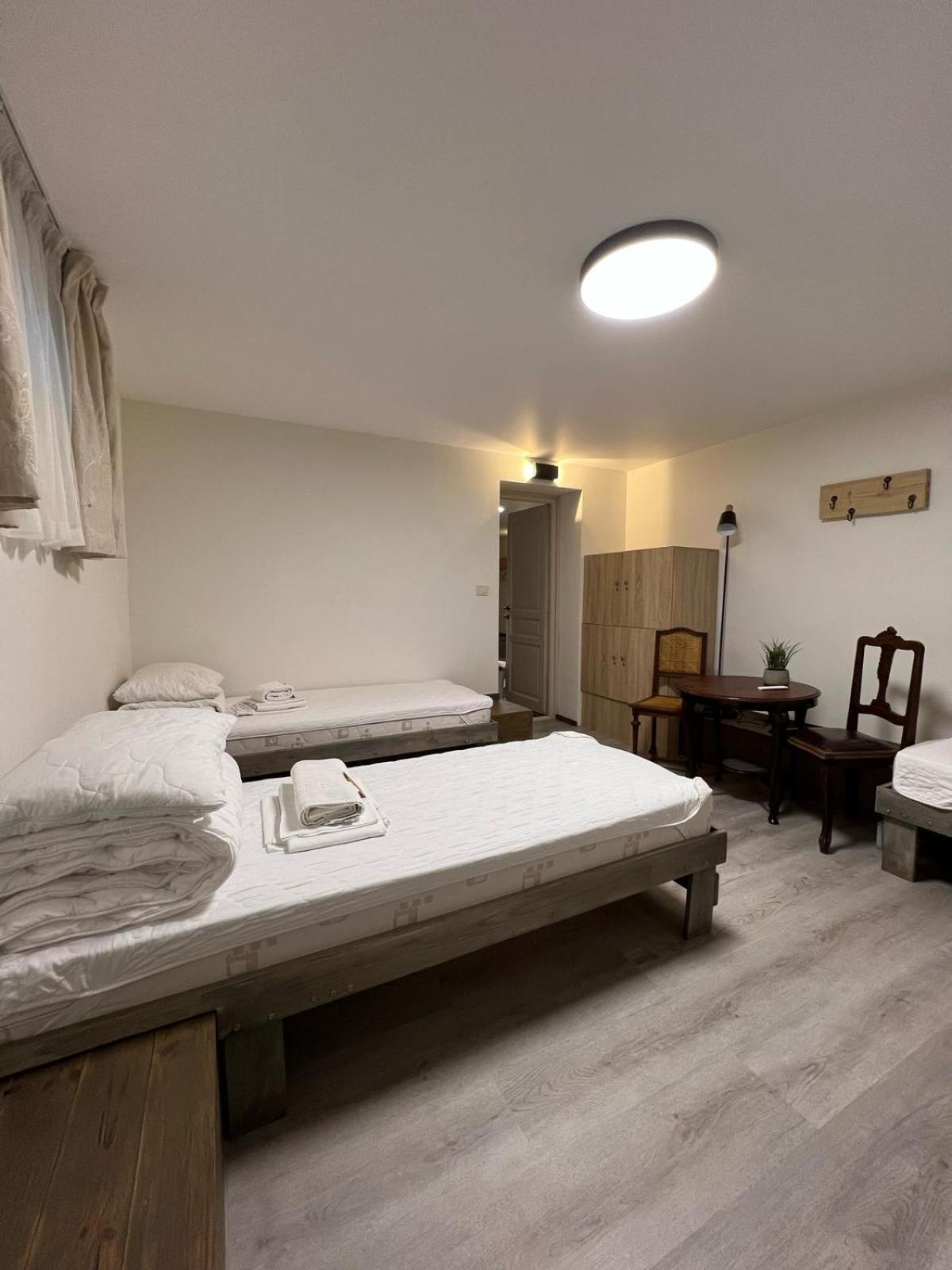 Kubu Ground Floor Rooms クライペダ エクステリア 写真
